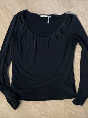 Black Long-Sleeve Scoop Neck 100% silk